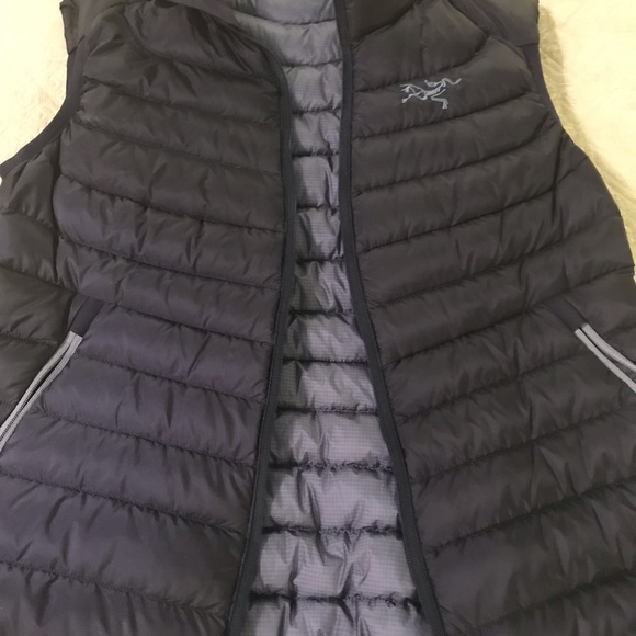 Arc’teryx Down Vest XS/TP - Picture 3 of 5